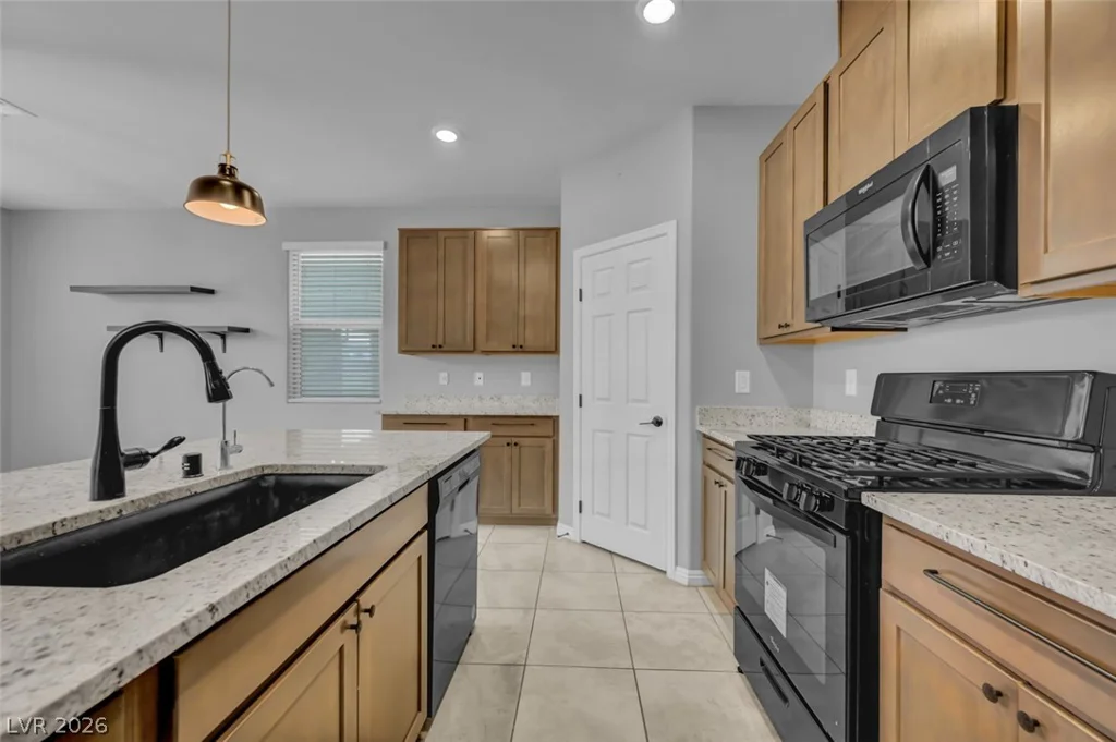 845 Riverlawn, Las Vegas, NV 89138