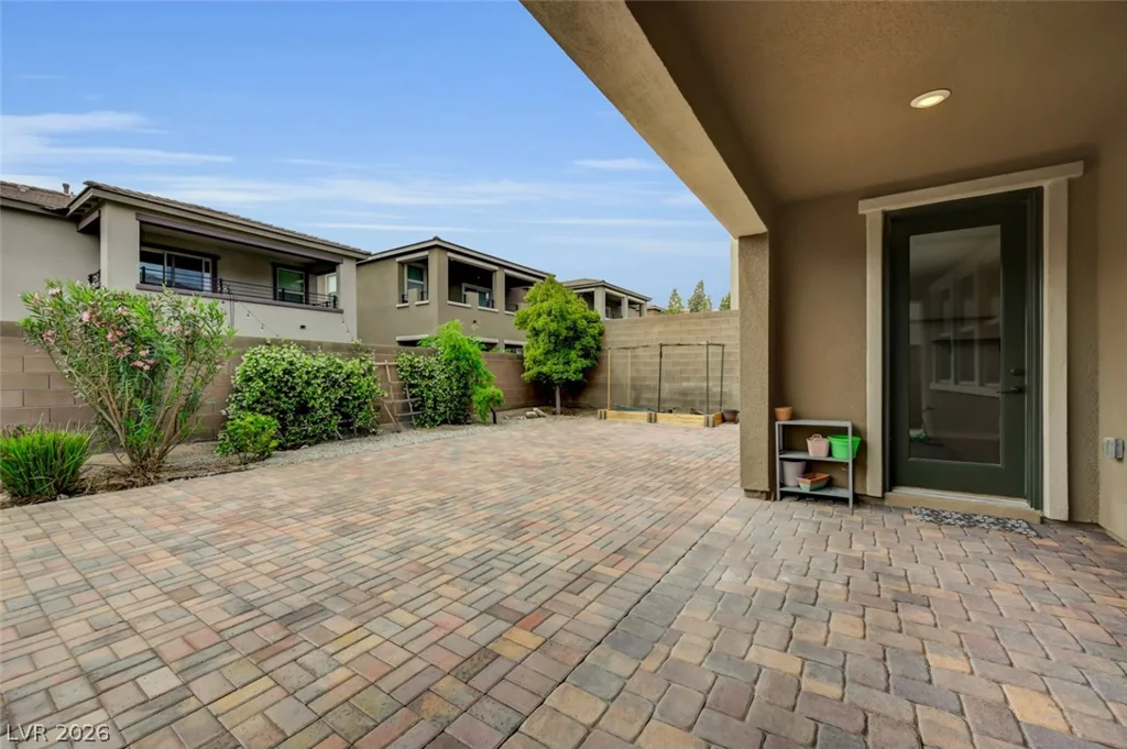 845 Riverlawn, Las Vegas, NV 89138