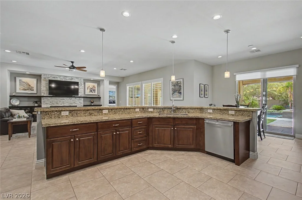 6404 Lokai, Las Vegas, NV 89130