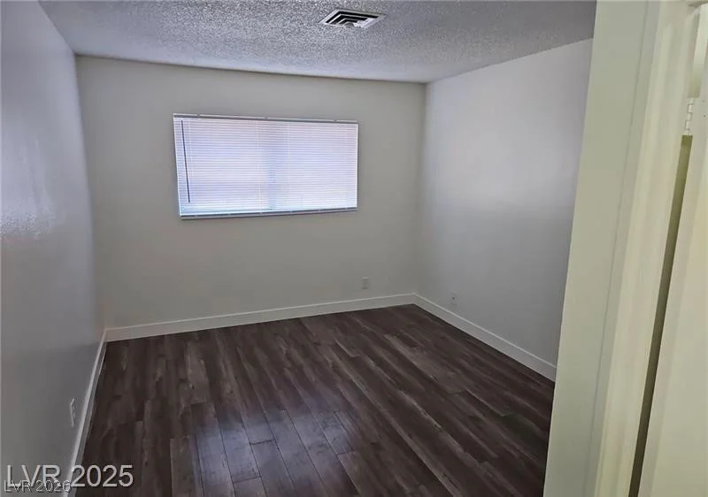 5235 Gray, Las Vegas, NV 89119