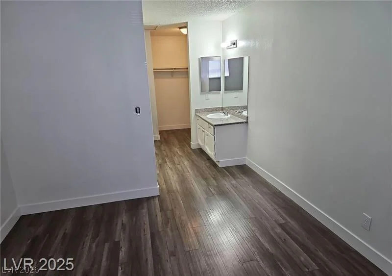5235 Gray, Las Vegas, NV 89119