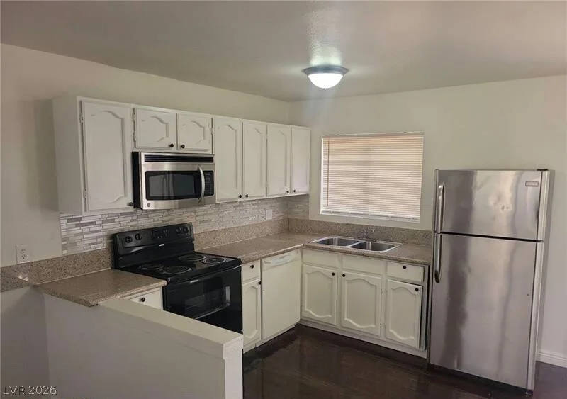 5235 Gray, Las Vegas, NV 89119