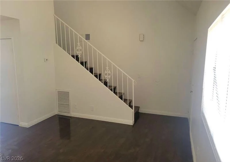 5235 Gray, Las Vegas, NV 89119