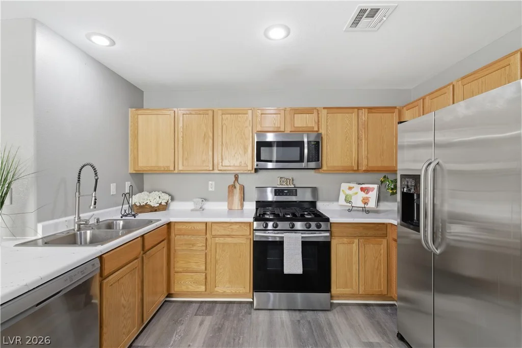 9170 Champney, Las Vegas, NV 89148