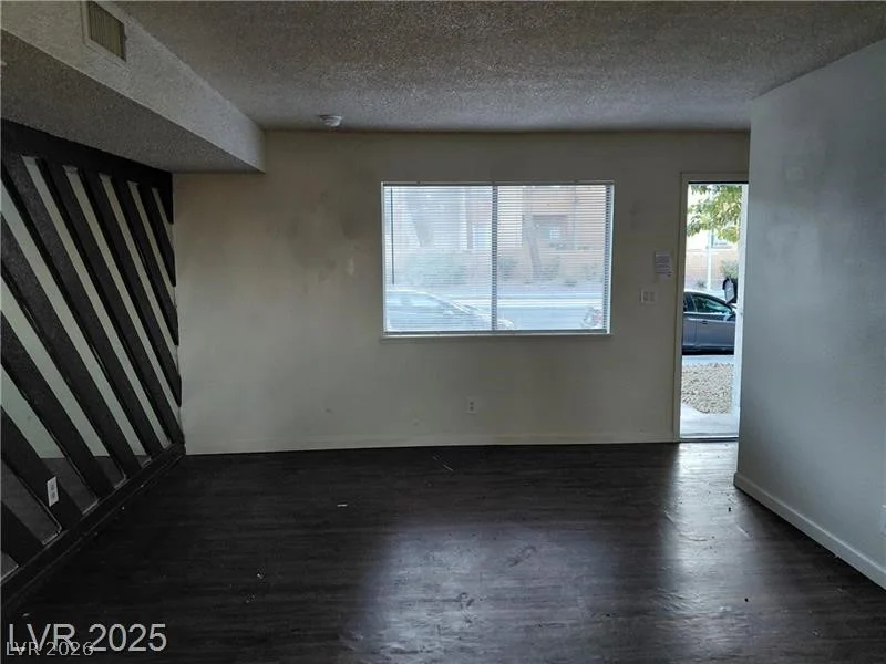 1336 JONES, Las Vegas, NV 89108
