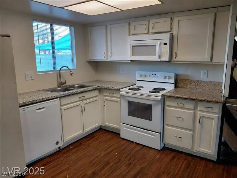 1336 JONES, Las Vegas, NV 89108