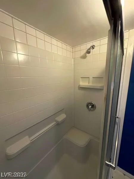 5000 Royal, Las Vegas, NV 89103