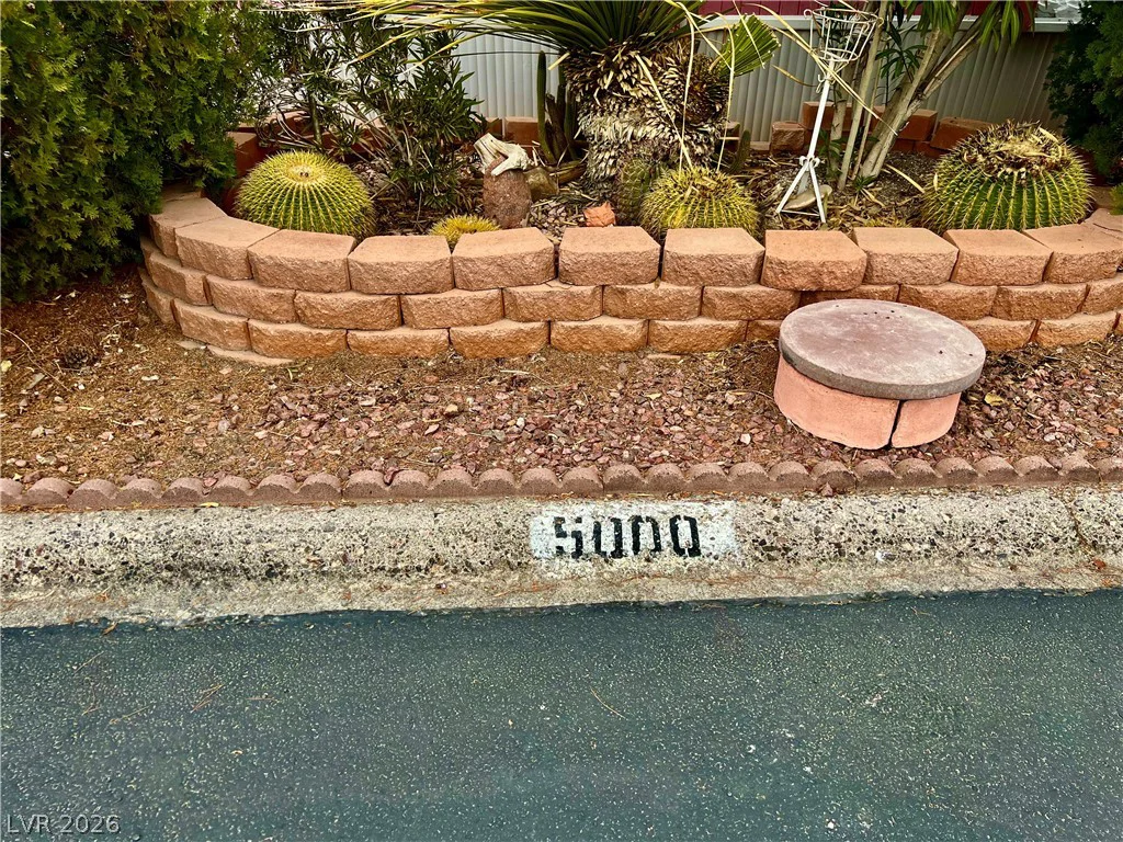 5000 Royal, Las Vegas, NV 89103