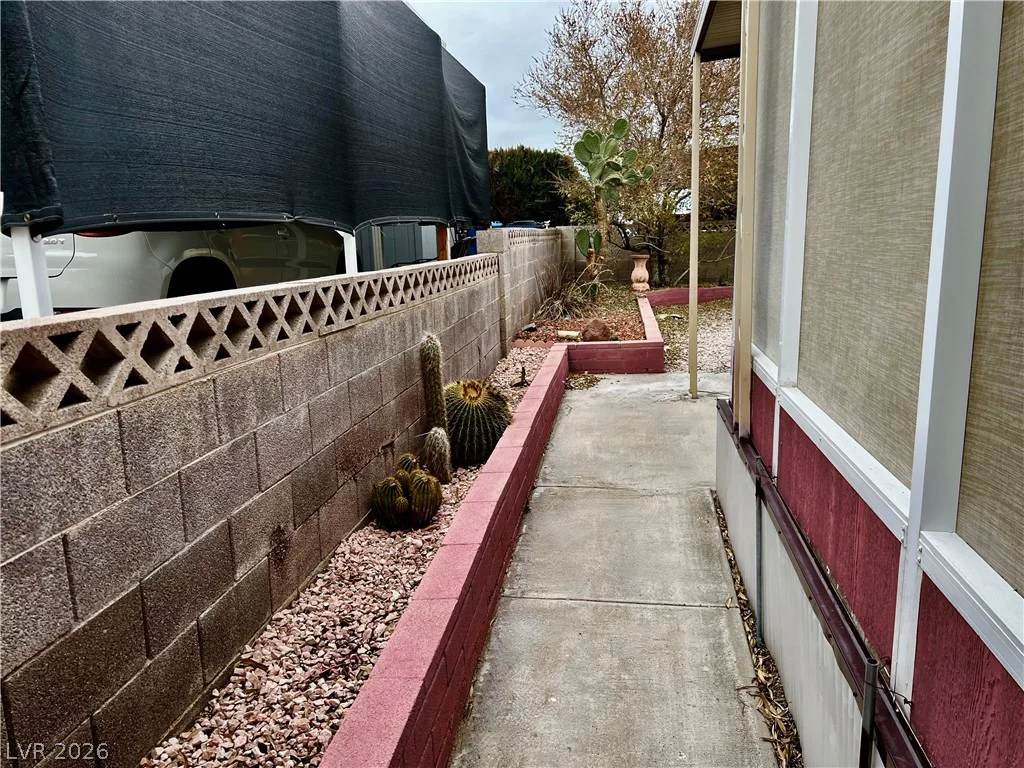 5000 Royal, Las Vegas, NV 89103