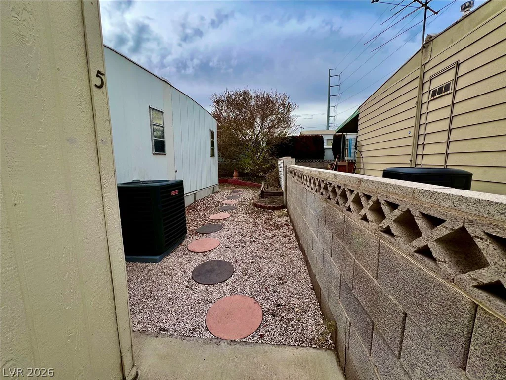 5000 Royal, Las Vegas, NV 89103