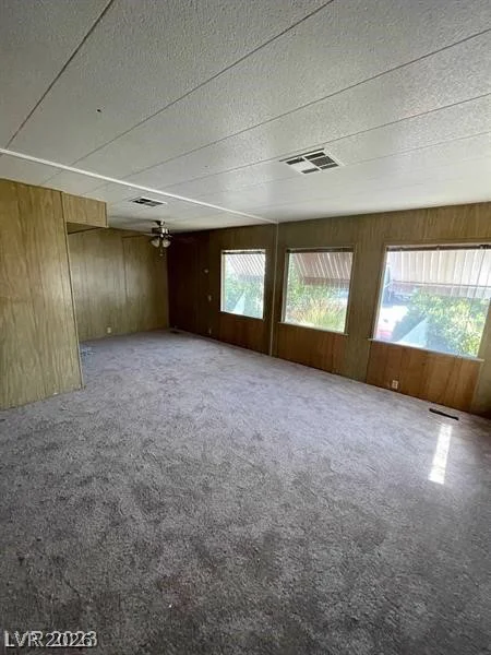 5000 Royal, Las Vegas, NV 89103