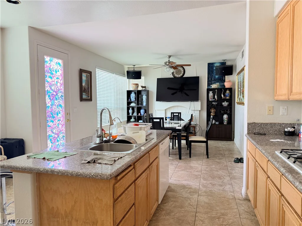 8458 Lambert, Las Vegas, NV 89147