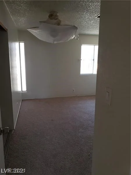 4231 White Sands, Las Vegas, NV 89121