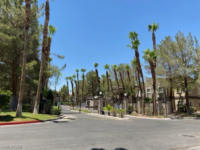 5250 Rainbow, Las Vegas, NV 89118