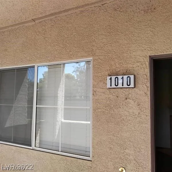 5250 Rainbow, Las Vegas, NV 89118