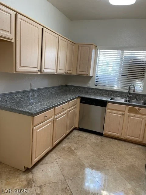 5250 Rainbow, Las Vegas, NV 89118