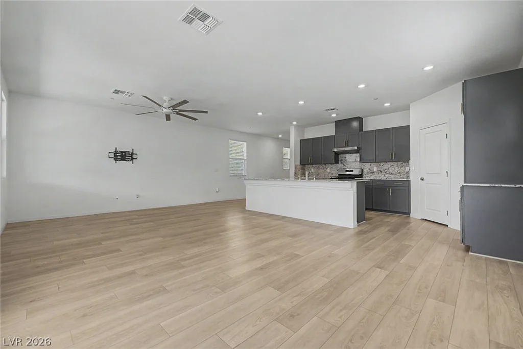 5657 Ridge Run, Las Vegas, NV 89166