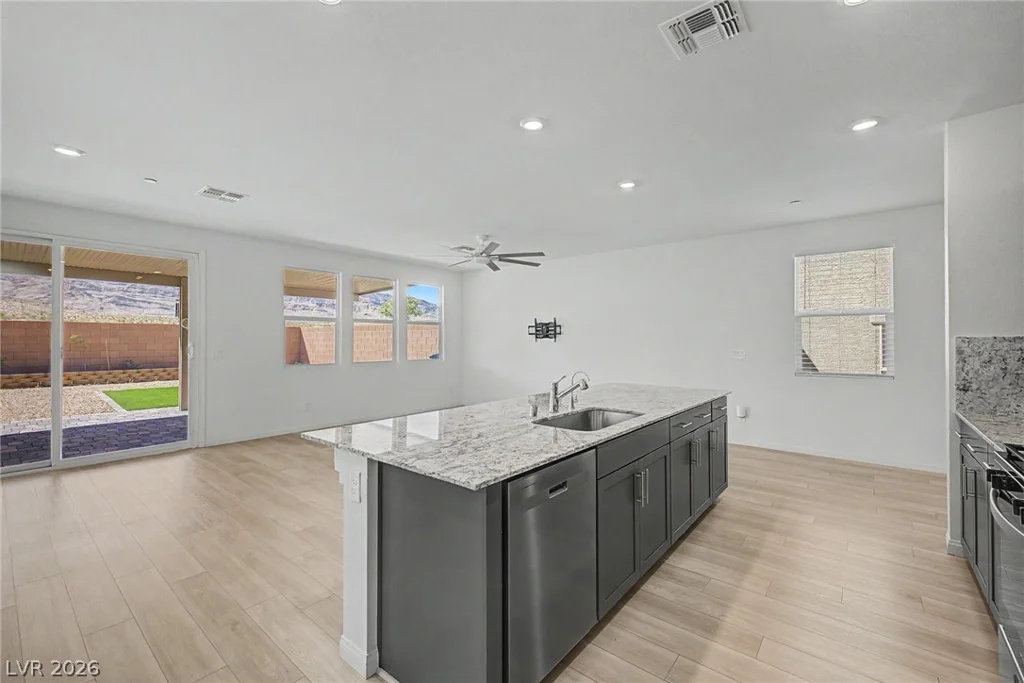 5657 Ridge Run, Las Vegas, NV 89166