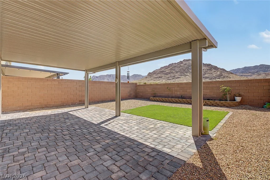 5657 Ridge Run, Las Vegas, NV 89166