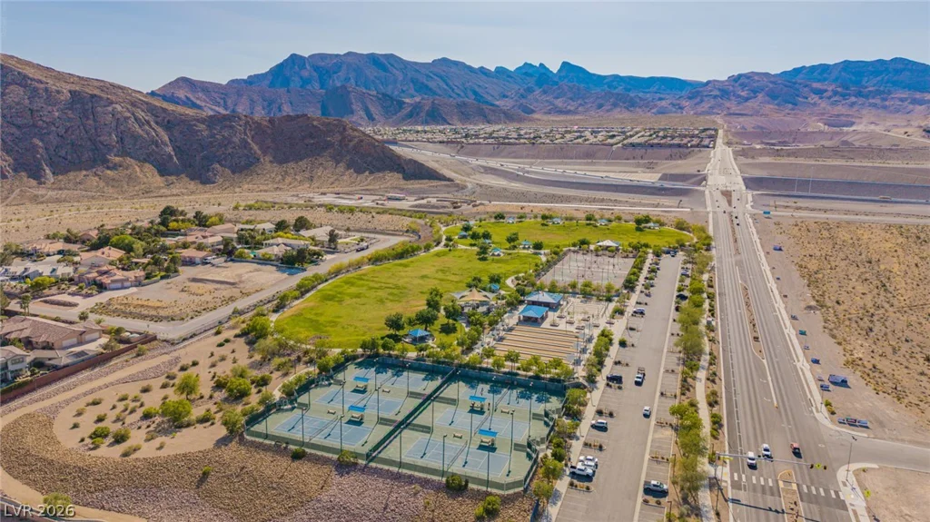 5657 Ridge Run, Las Vegas, NV 89166