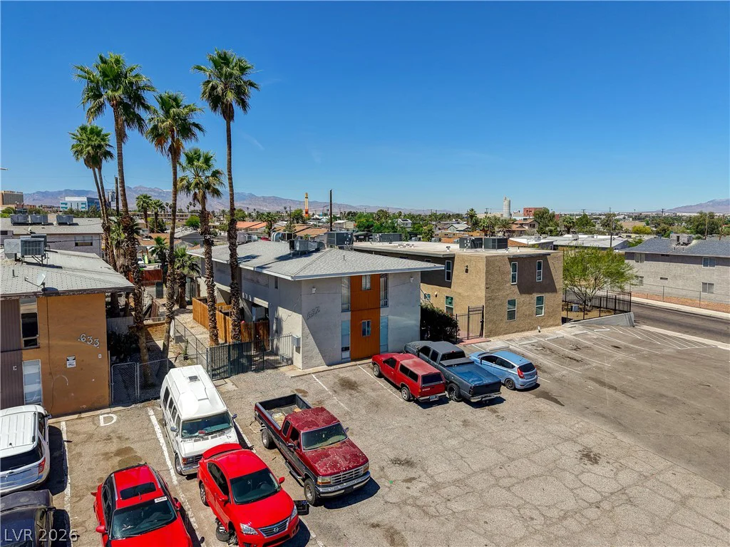 637 11th, Las Vegas, NV 89101