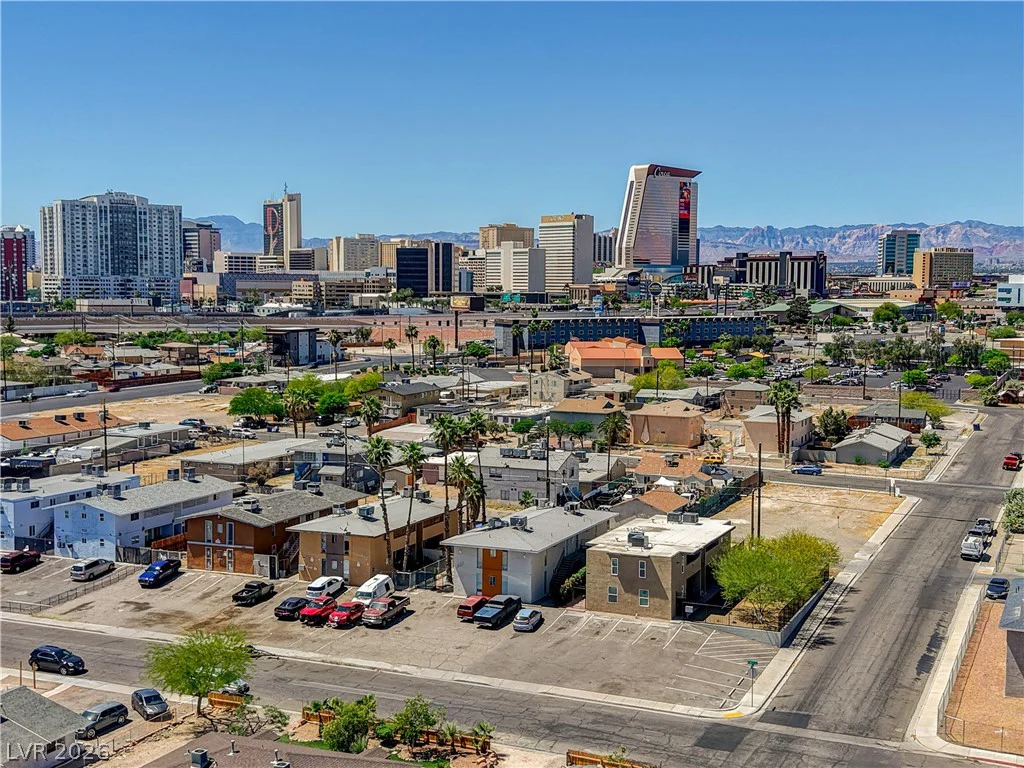 637 11th, Las Vegas, NV 89101