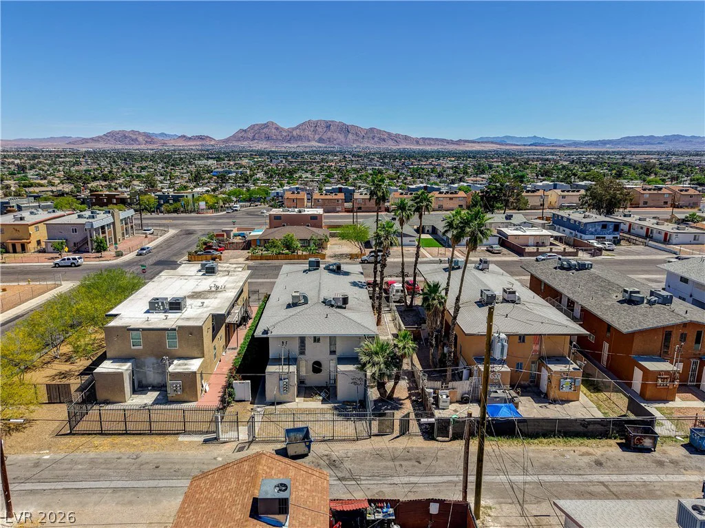637 11th, Las Vegas, NV 89101