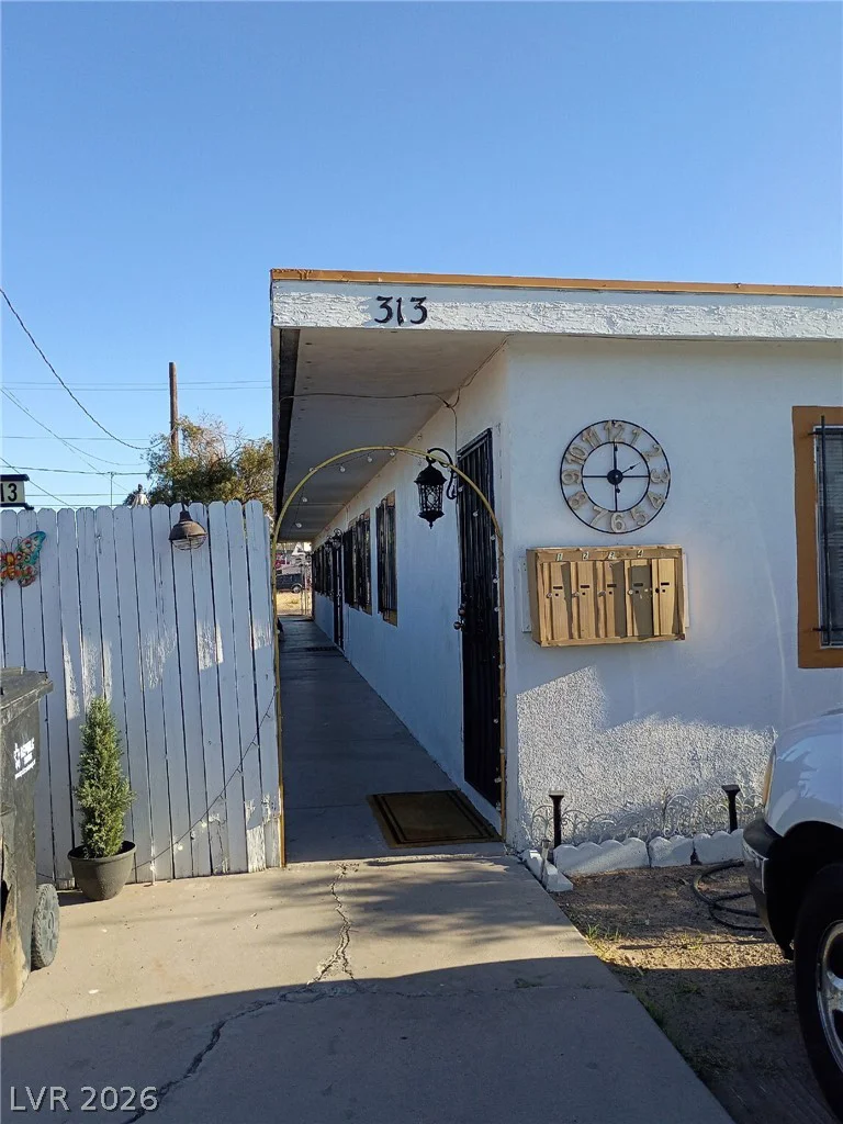 313 Jackson, Las Vegas, NV 89106