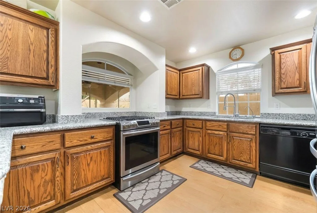 10922 Fintry Hills, Las Vegas, NV 89141