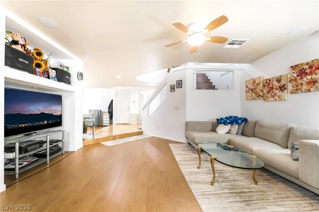10922 Fintry Hills, Las Vegas, NV 89141