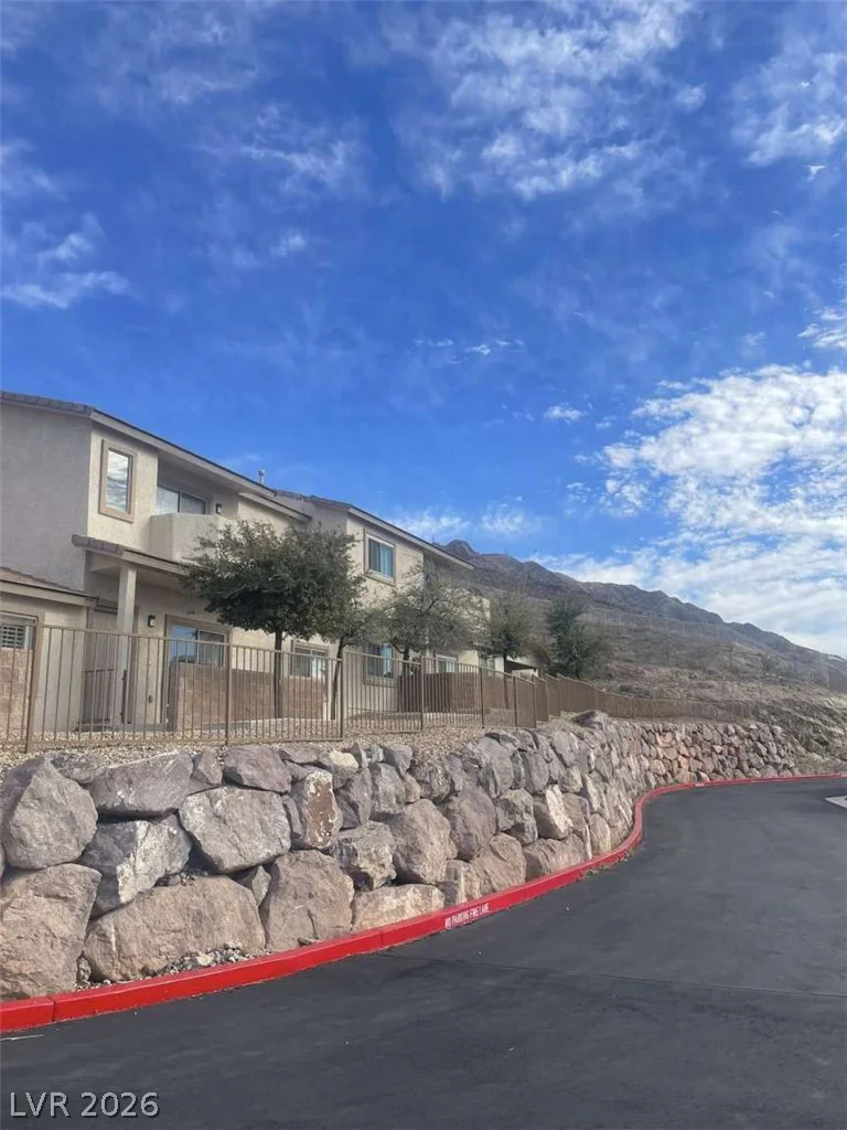 2050 Los Feliz, Las Vegas, NV 89156