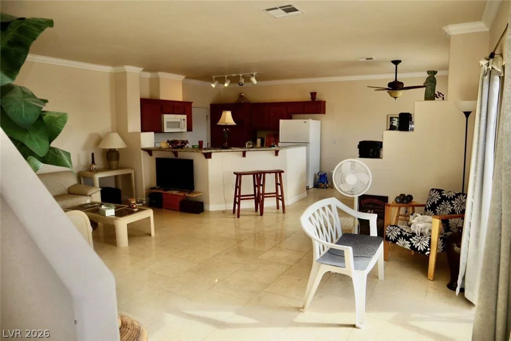 2050 Los Feliz, Las Vegas, NV 89156