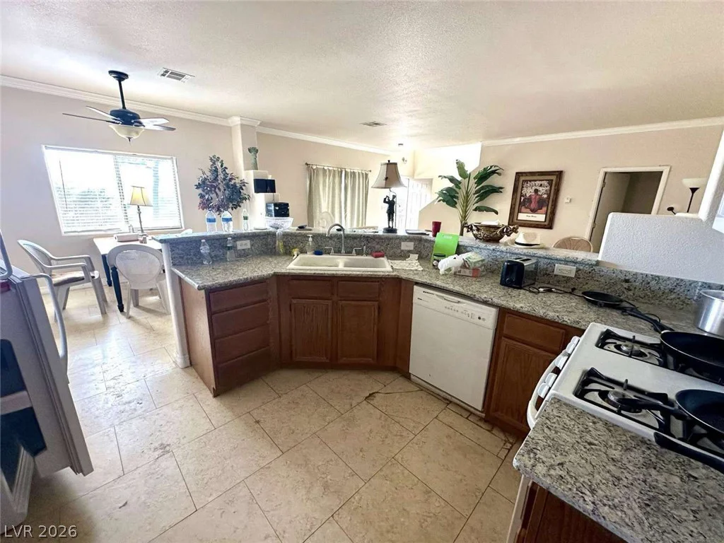2050 Los Feliz, Las Vegas, NV 89156