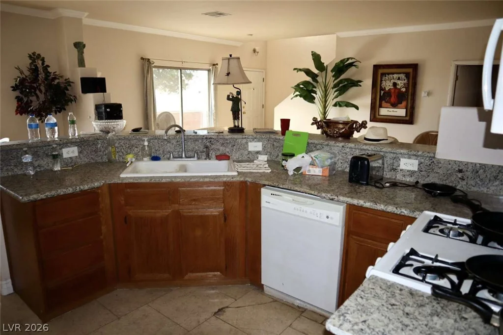 2050 Los Feliz, Las Vegas, NV 89156