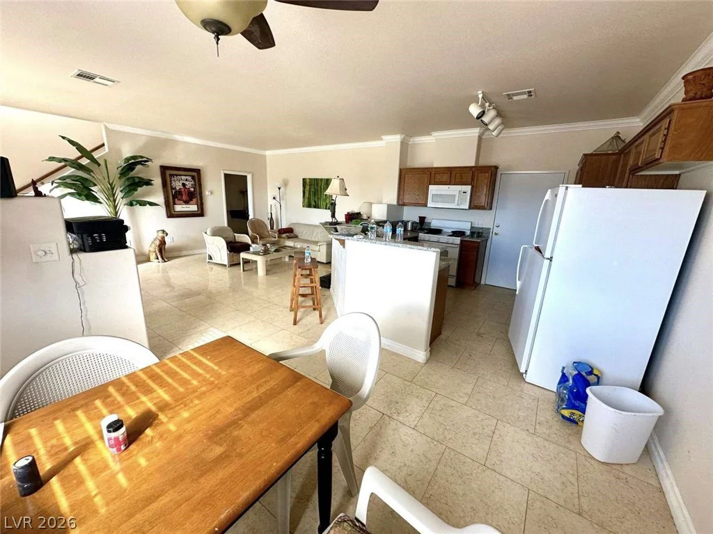 2050 Los Feliz, Las Vegas, NV 89156