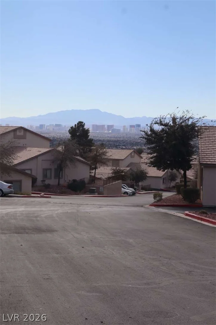 2050 Los Feliz, Las Vegas, NV 89156
