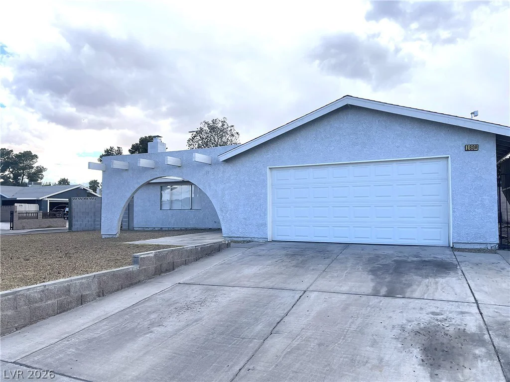 1608 Crest Haven, Las Vegas, NV 89108