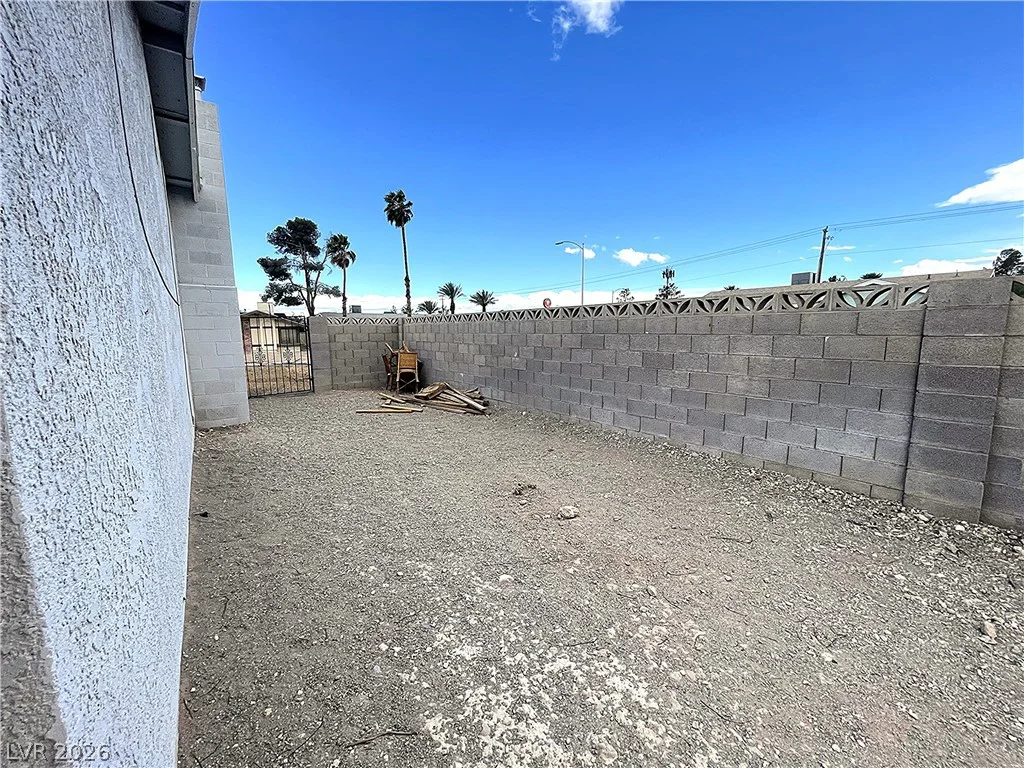 1608 Crest Haven, Las Vegas, NV 89108