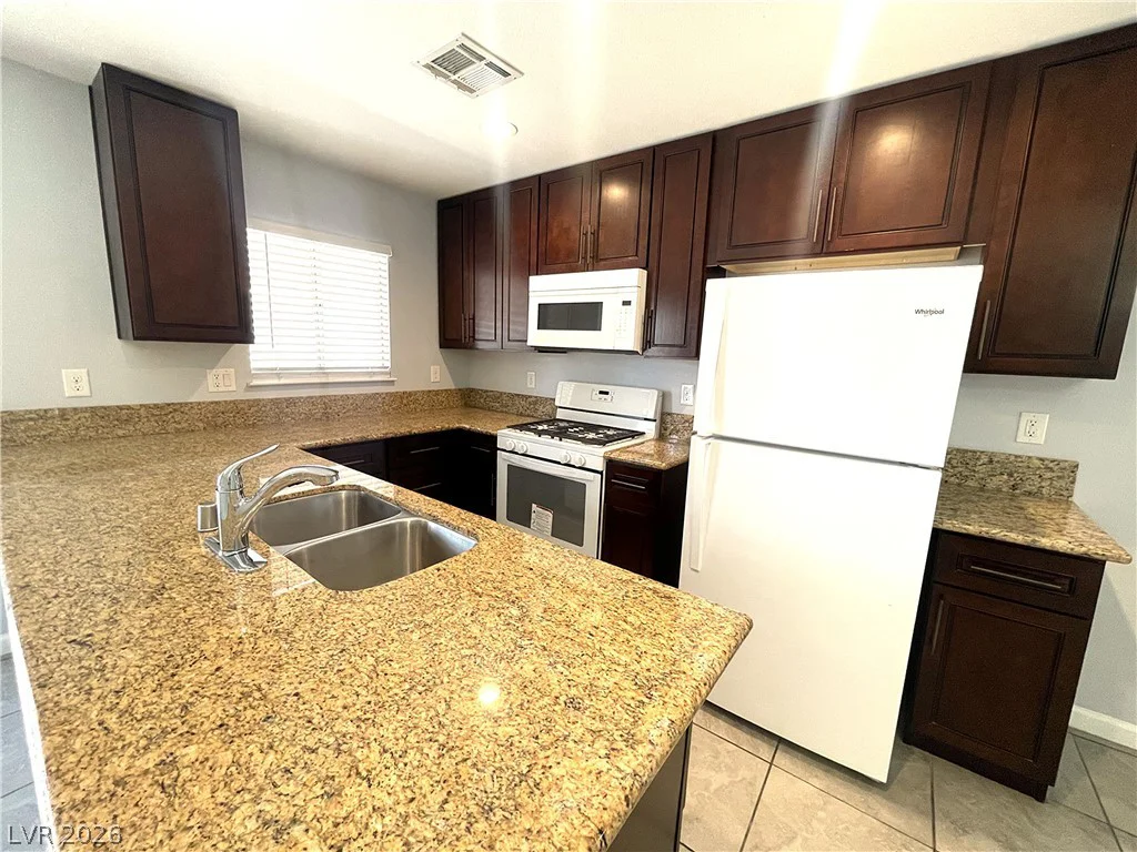 1608 Crest Haven, Las Vegas, NV 89108
