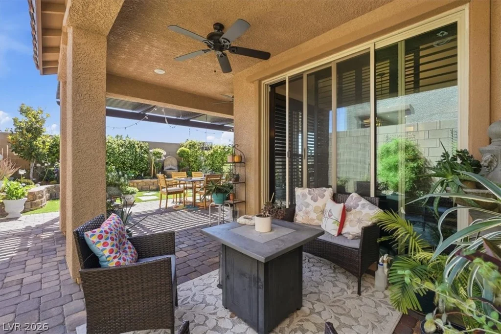 8216 Skye Struck, Las Vegas, NV 89166
