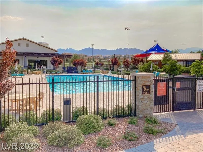 8216 Skye Struck, Las Vegas, NV 89166