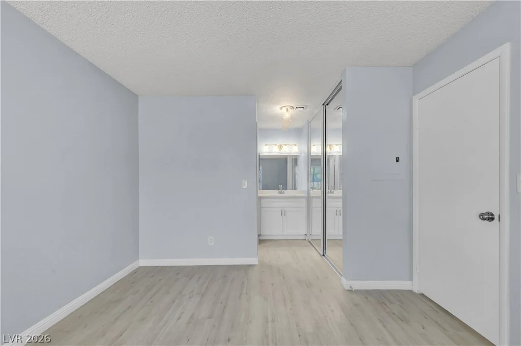 4730 Nara Vista, Las Vegas, NV 89103
