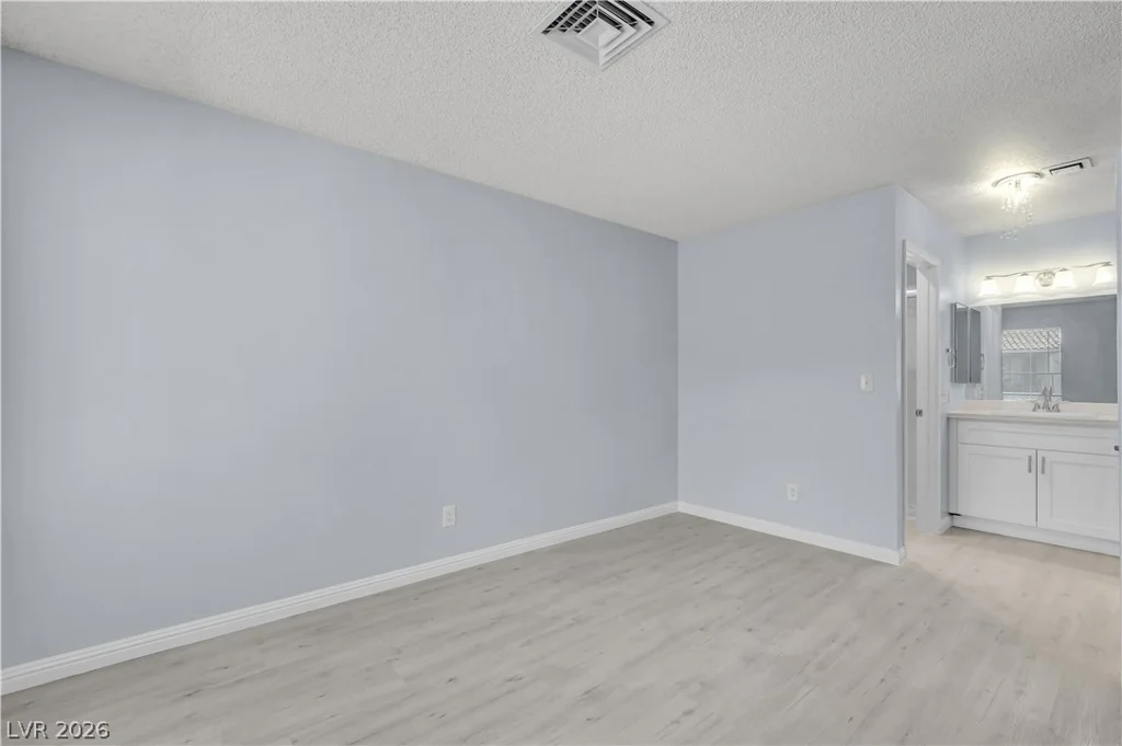 4730 Nara Vista, Las Vegas, NV 89103
