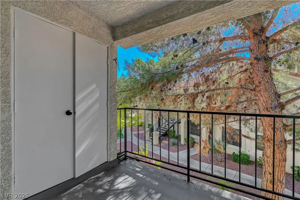 4730 Nara Vista, Las Vegas, NV 89103