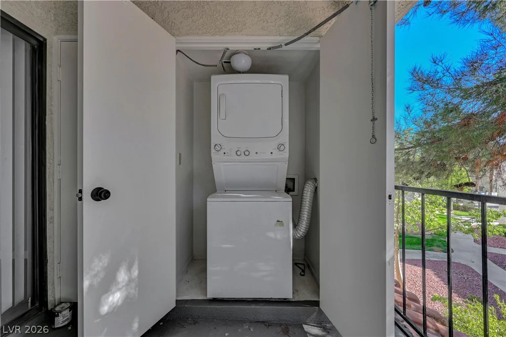 4730 Nara Vista, Las Vegas, NV 89103