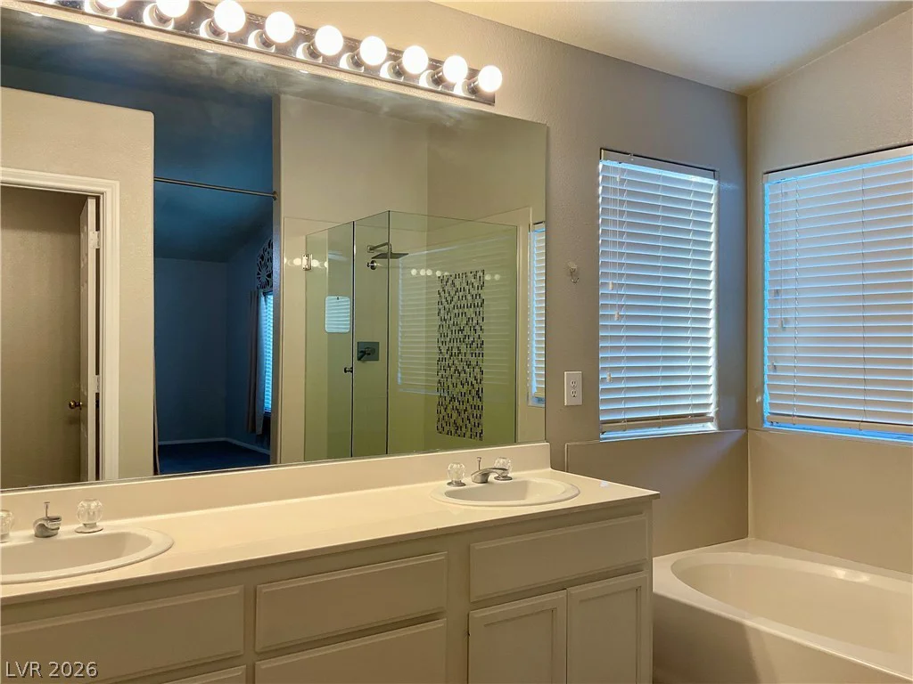 3428 Chieftain, Las Vegas, NV 89117