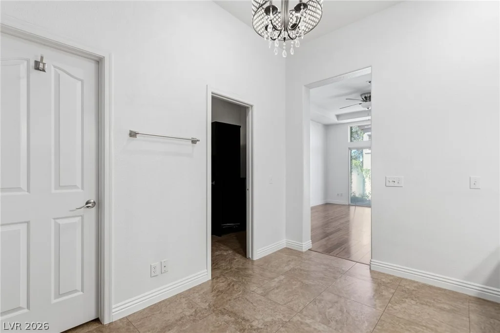 9208 Sunnyfield, Las Vegas, NV 89134