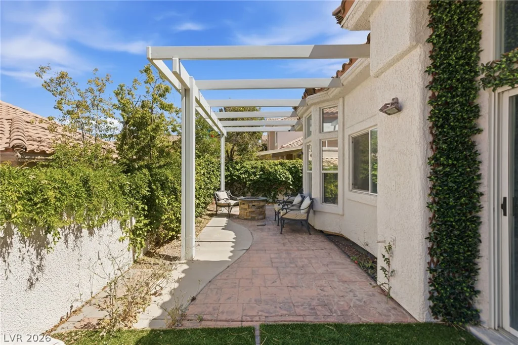 9208 Sunnyfield, Las Vegas, NV 89134