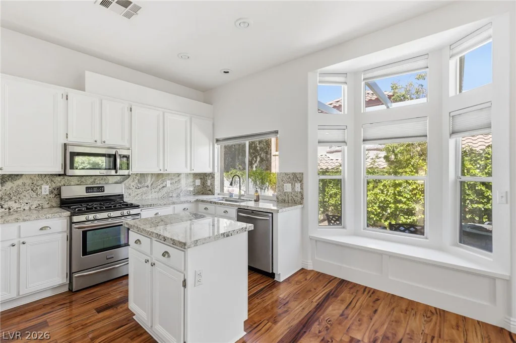 9208 Sunnyfield, Las Vegas, NV 89134
