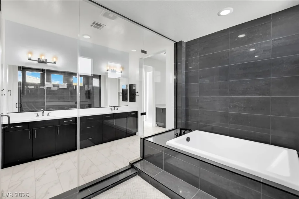 8835 Tenaya, Las Vegas, NV 89113